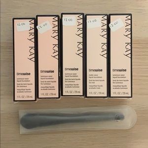 Mary Kay Liquid foundation bundle